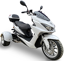 Brand New 2025 Ice Bear "Trifecta" 150cc KING SIZE Motor Trike Scooter PST150-2 w/ Windshield & 13" Big Tire. Free shipping to your door. Free DOT approved scooter helmet, free 1 year bumper to bumper warranty.